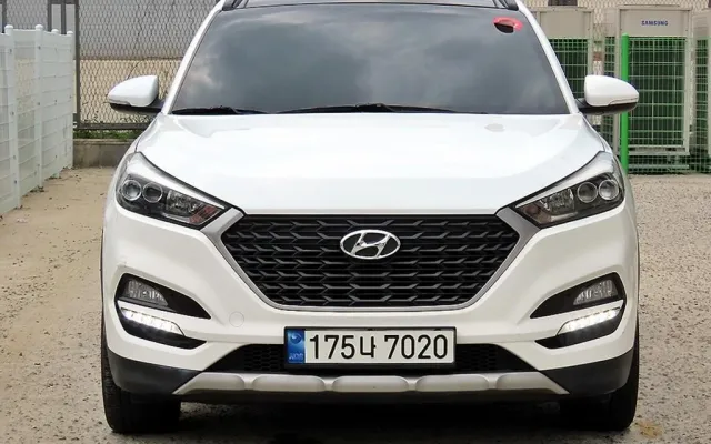 올뉴투싼 중고차 올뉴투싼 디젤 1.7 2WD 매물 사진 12 - 2017/07 86,771km